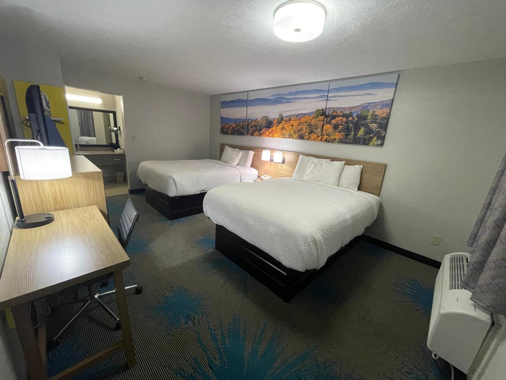 Days Inn By Wyndham Savannah Eksteriør bilde